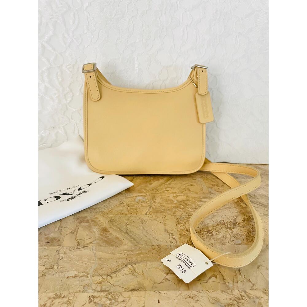 NWT Vtg Coach MINI ivory Leather Hippie small Slim crosbody shoulder bag #9142